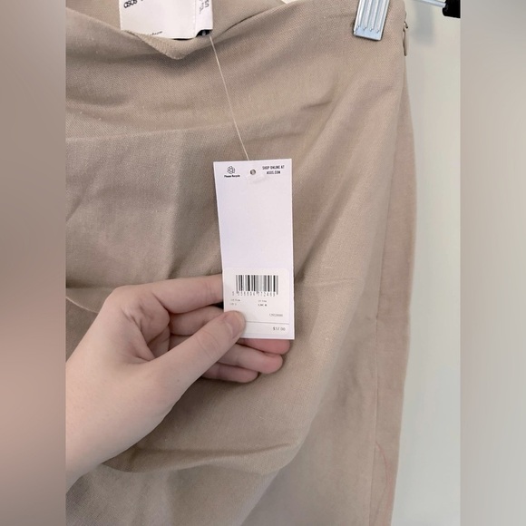 ASOS DESIGN Ruched Mini Skirt Stone size 2-NWT - Picture 10 of 12
